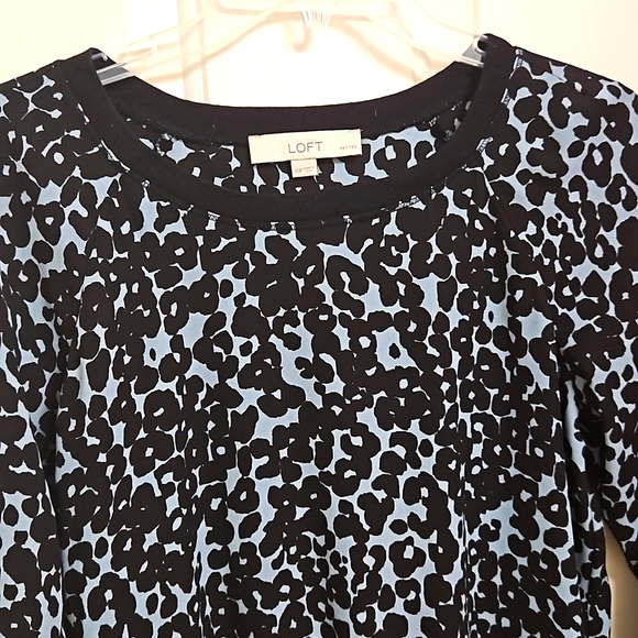 Loft Petites Print Crew Neck Blouse - Picture 2 of 5
